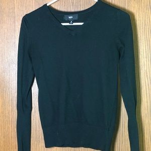 Long sleeve v-neck